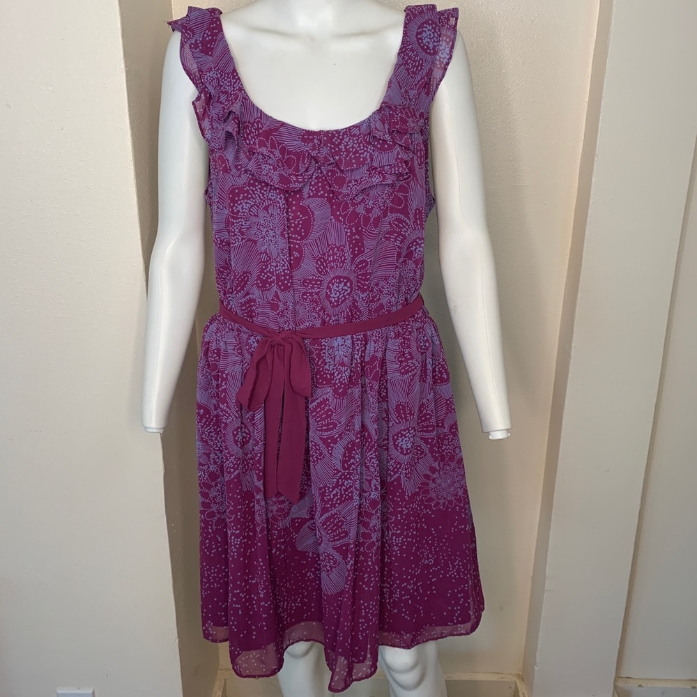 Lightweight dress with ruffles